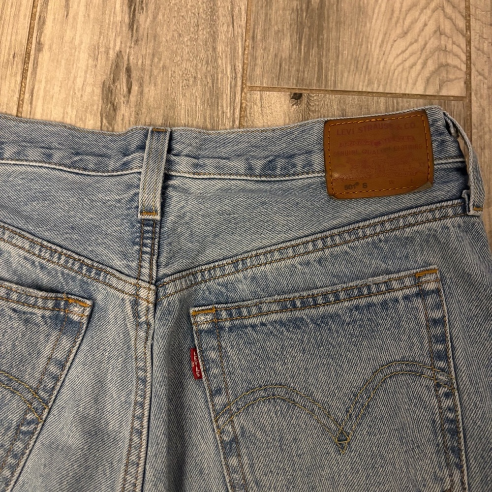 Women's Distressed Levi's Premium 501 Skinny Jeans Size W29 - Picture 4 of 9